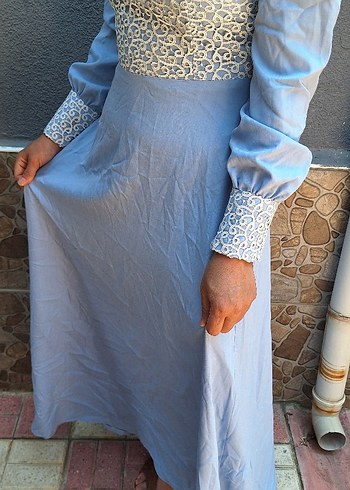 Drapeli Nakışlı Mavi Uzun Elbise - Görsel 5