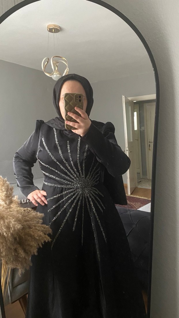 Siyah İşlemeli Payetli Broş - Görsel 2