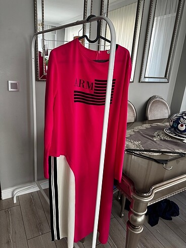 Pembe tunik