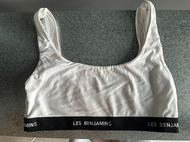 Les Benjamins sporcu bralet