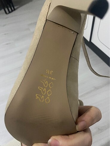 38 Beden bej stiletto