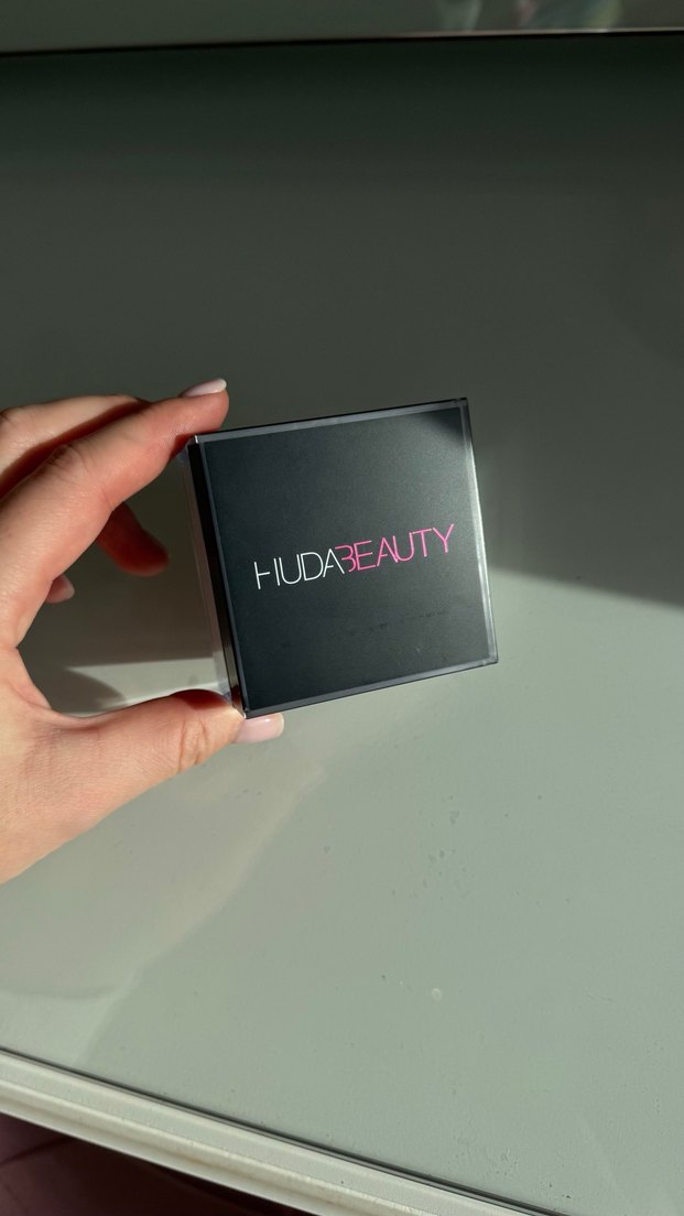 Huda Beauty Pudra - Görsel 4