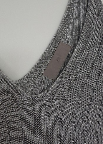 H&M gümüş renkli bluz
M beden - Görsel 8