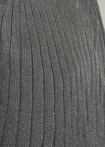 H&M gümüş renkli bluz
M beden - Görsel 9