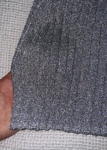 H&M gümüş renkli bluz
M beden - Görsel 6