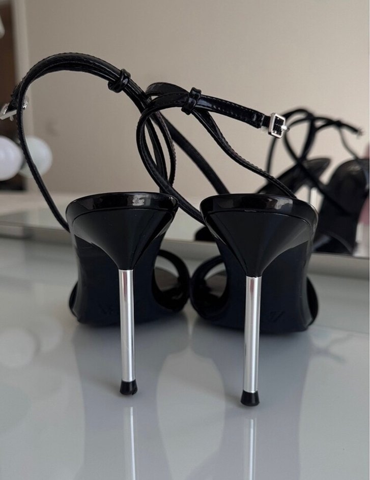 Zara topuklu ayakkabı 37 numara - Görsel 3