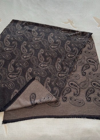 Kahverengi Dökümlü Kadın Şal - Görsel 5