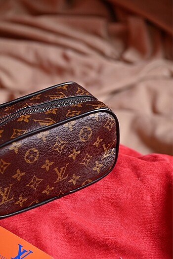 Louis Vuitton Kahverengi Louis Vuitton El Çantası