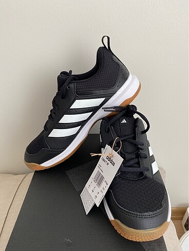 38 Beden siyah Renk Orijinal Unisex Adidas Ayakkabı