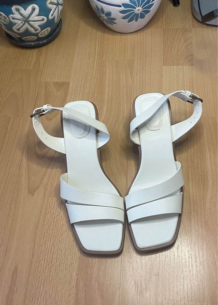 Mango topuklu sandalet - Görsel 3