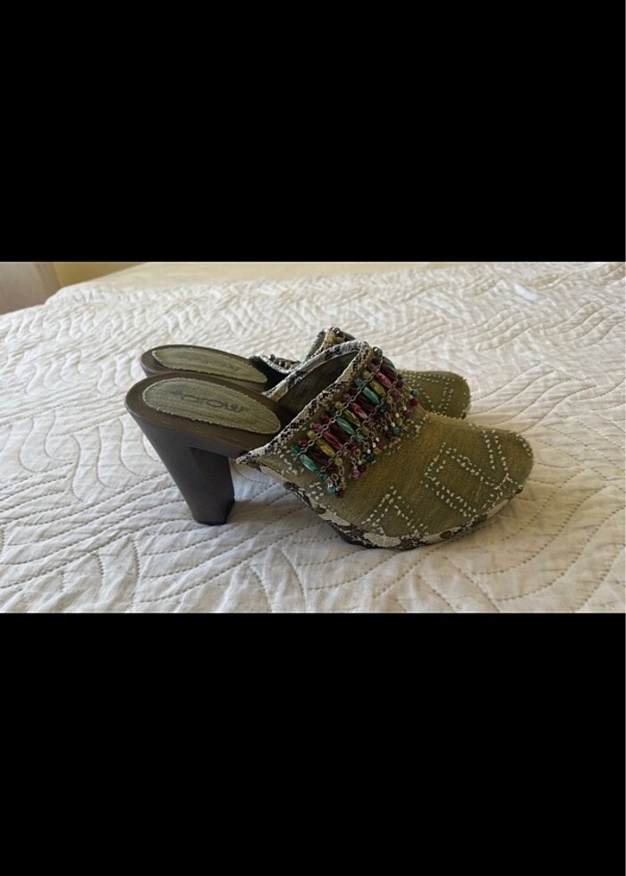 Topuklu terlik - Görsel 2