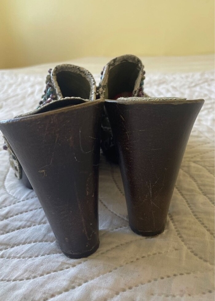 Topuklu terlik - Görsel 5