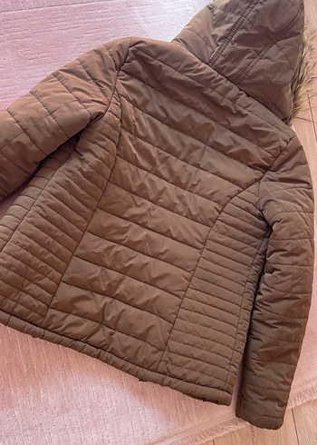 Yeşil renk mont 10-12 yaş rahat giyer - Görsel 3