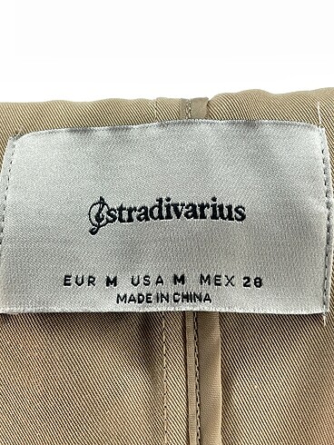 m Beden kahverengi Renk Stradivarius Trenchcoat %70 İndirimli.