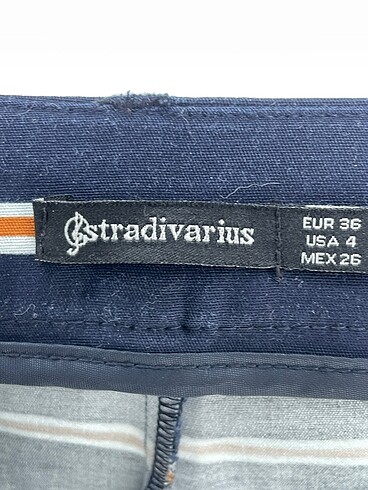 36 Beden çeşitli Renk Stradivarius Mini Şort %70 İndirimli.