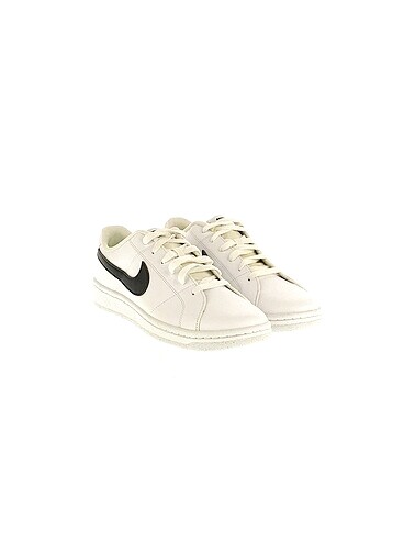Nike Nike Spor Ayakkabı %70 İndirimli.