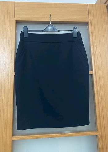 Kadın Siyah Midi Kalem Etek
