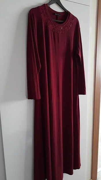 Bordo uzun elbise