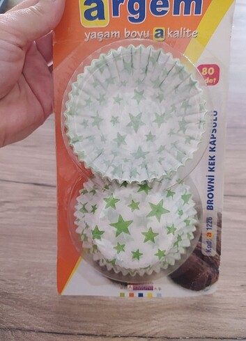 Kek muffin kabı