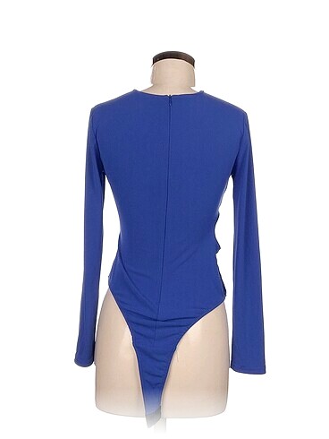 s Beden Zara Bluz %70 İndirimli.