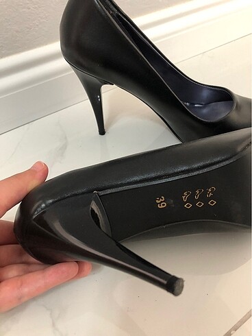 39 Beden stiletto ayakkabı mat