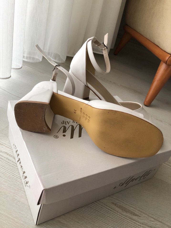 Kadın Kısa Platform Topuklu Beyaz Ayakkabı - Görsel 5