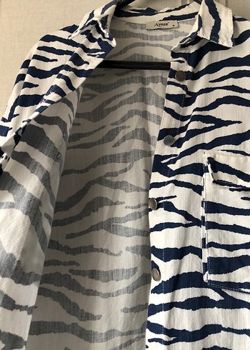 Düğmeli Zebra Desenli Ceket - Görsel 3