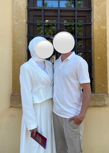 Beyaz Etekli Takım - Görsel 3