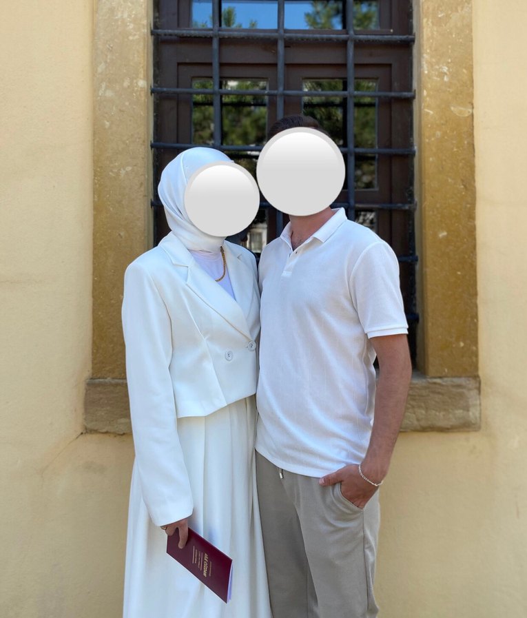 Beyaz Etekli Takım - Görsel 3