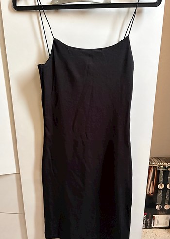 Siyah Midi İnce Askılı Elbise - Görsel 2