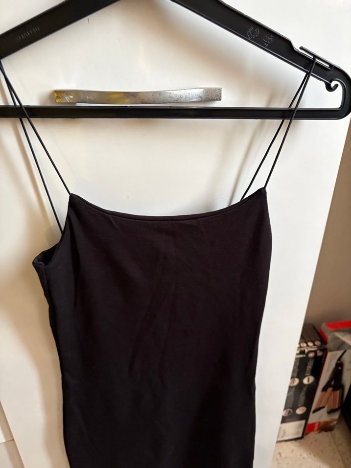 Siyah Midi İnce Askılı Elbise - Görsel 3