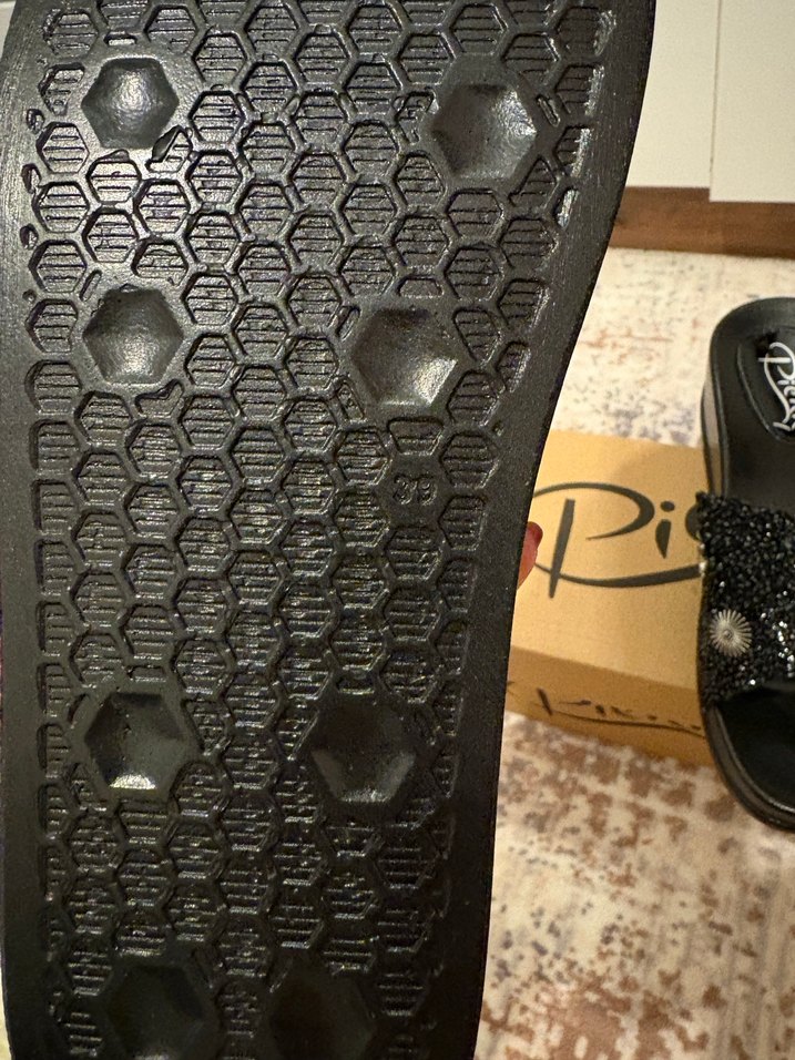 Boncuk İşlemeli Siyah Platform Terlik - Görsel 4