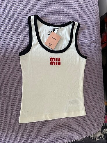 s Beden Miu miu atlet