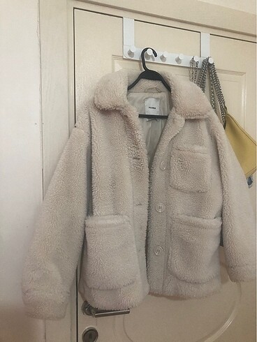 Pull and Bear peluş mont