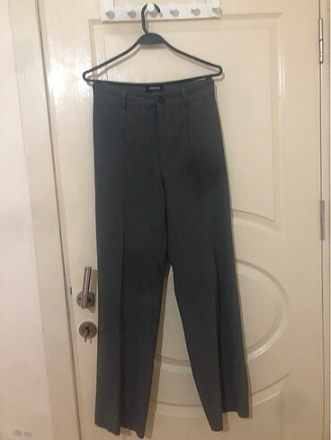 m Beden Pull and bear kumaş pantolon