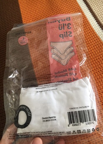 Diğer Kadın 1 adet Slip Külot