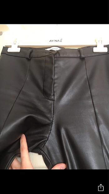 Deri pantolon paça detaylı - Görsel 4