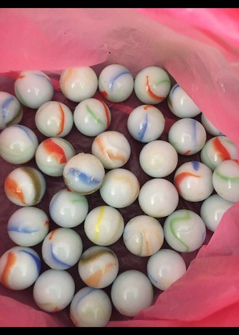 Renkli Beyazlı Bilyeler ve Beyaz ve Renkli büyük boy Top - Görsel 2