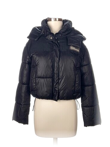 Bershka Mont %70 İndirimli.