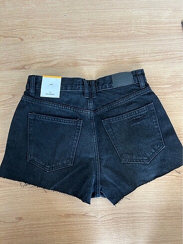 Pull and Bear Pull&Bear - Paçaları Saçaklı Denim Şort
