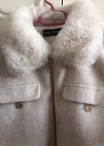 Beyaz Kürk Detaylı Midi Kadın Mont - Görsel 3