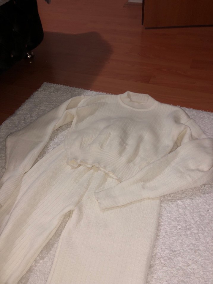 Beyaz Triko Takım - Görsel 3