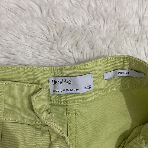 32 Beden siyah Renk BERSHKA jogger