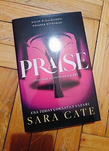 Praise Sara Cate Ciltli
