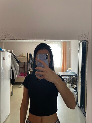 Siyah crop bluz