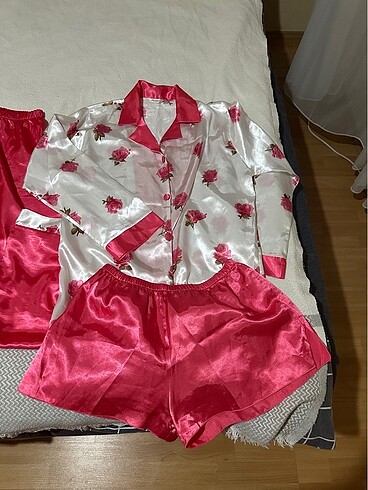 Victoria s Secret 5 parça saten pijama takımı