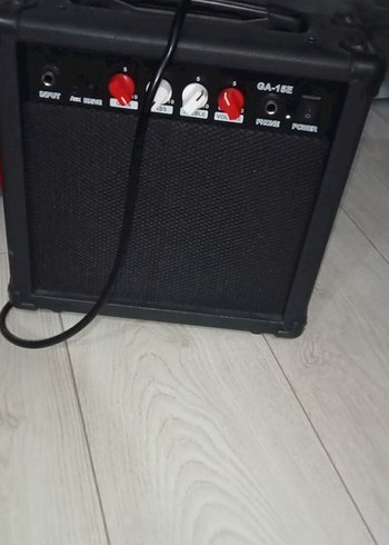 Renkli Kırmızı Elektro Gitar ve Amfi - Görsel 2