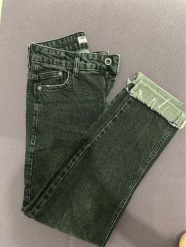 Siyah mom jean
