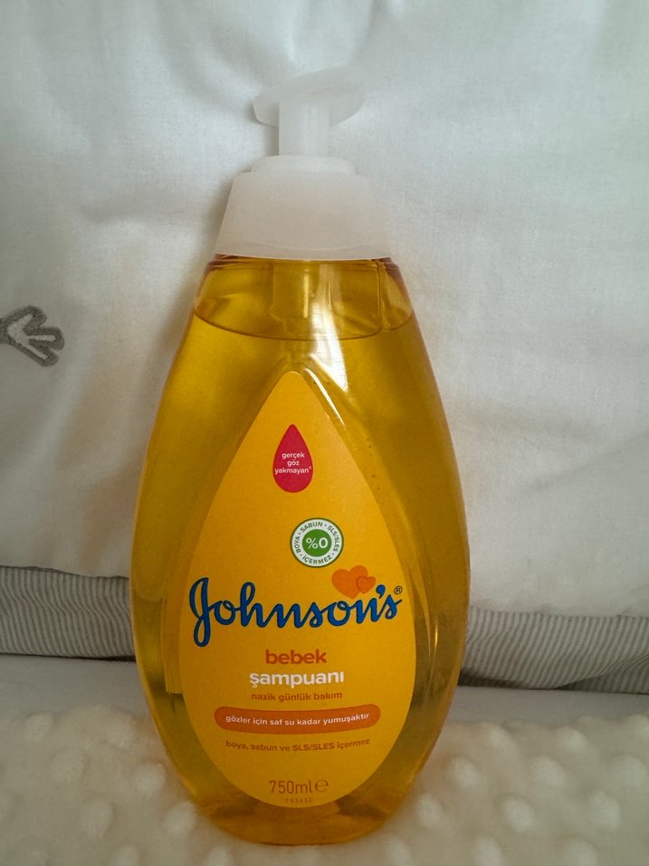 Johnson's Bebek Saç Şampuanı 750 ml+ bebek yağı - Görsel 5