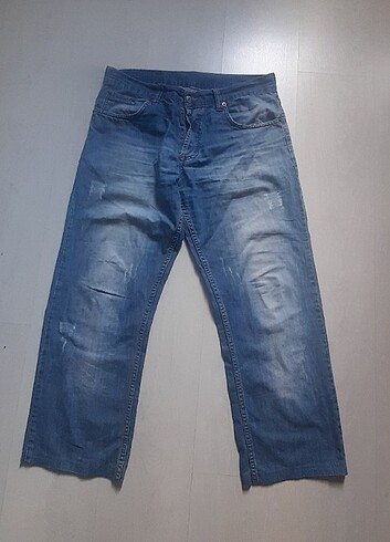 Levi's pant